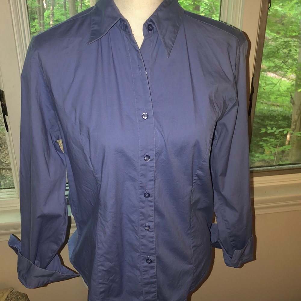 Real comfort, size M button up blouse